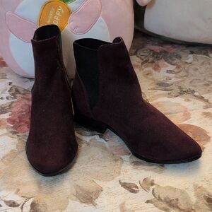 Elegant Aldo Burgundy Ankle Boots Size 7.5 ✨Brand New✨